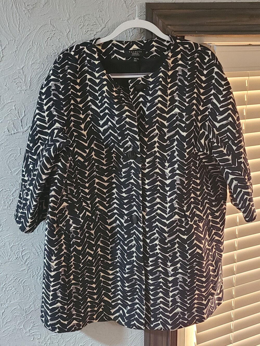 Talbots Herringbone Print Dress Coat Overcoat Black & White Abstract 3/4 Sleeve